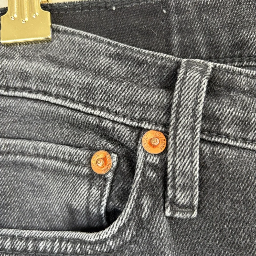 RE/DONE Comfort Stretch High Rise Stove Pipe‎ Jeans Faded Black Raw Hem Size 27